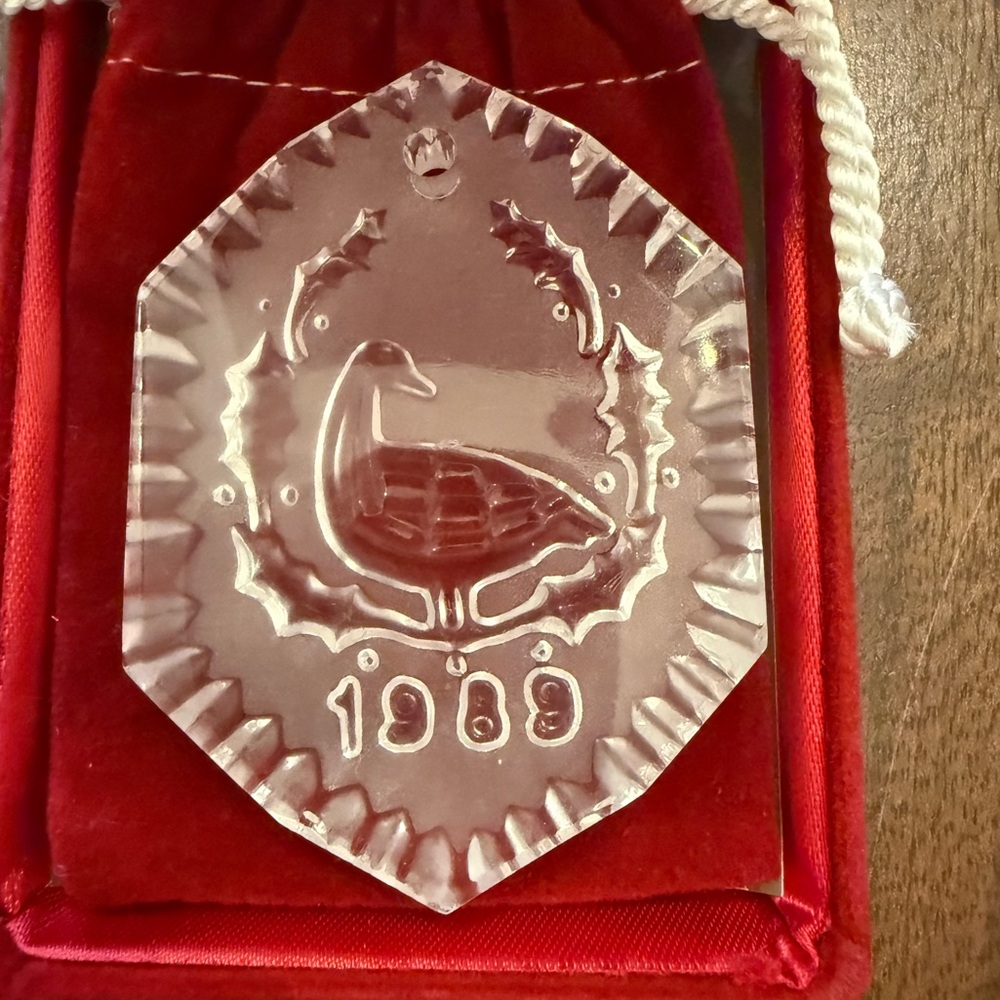 Brand New WATERFORD Crystal Vintage 6 Geese A-Laying
